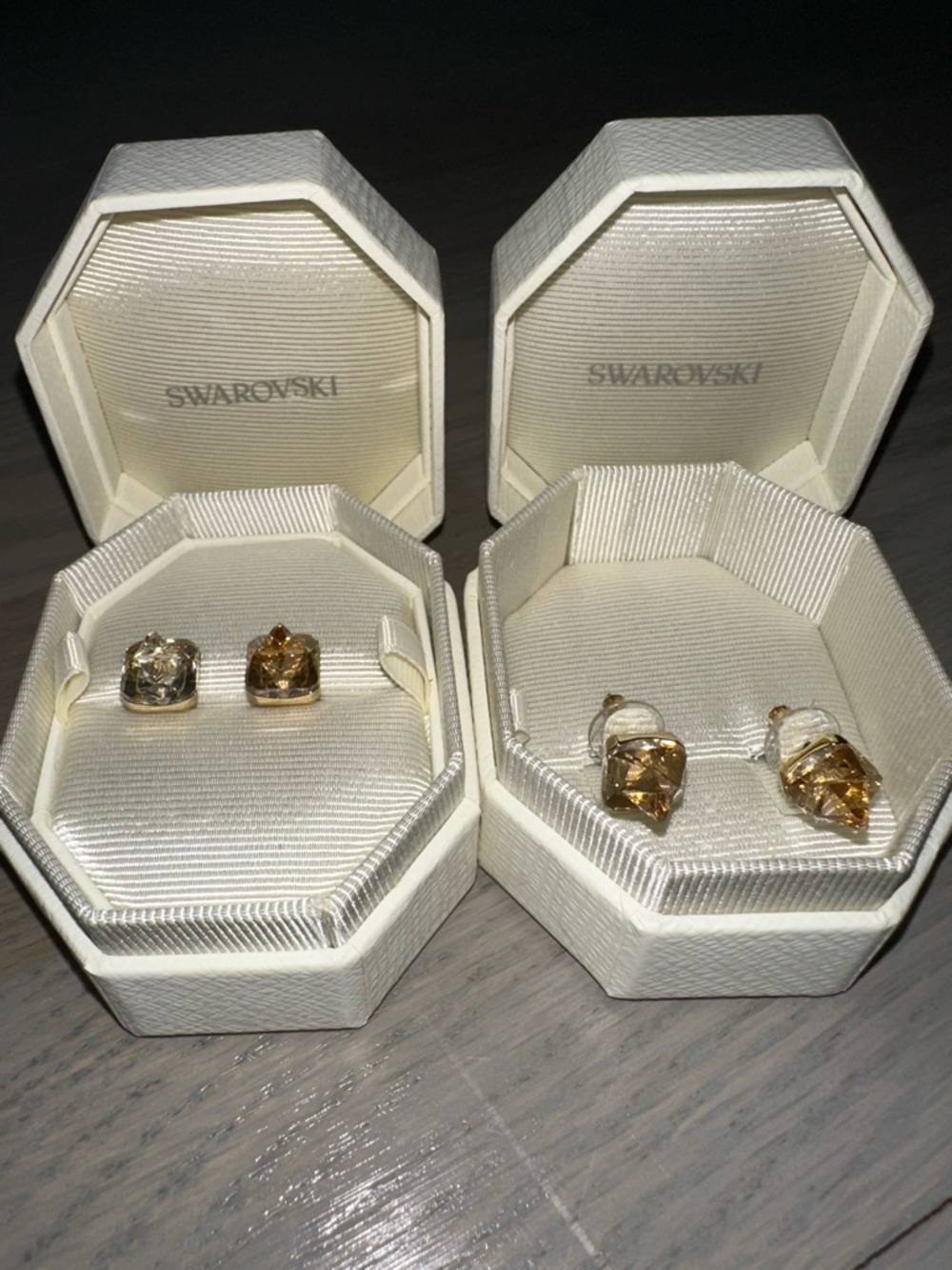 Swarovski Gold Crystal Stud Earrings & ring Elegant Champagne Tone Set